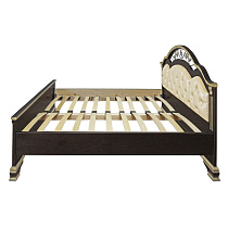 Кровать из массива с мягким изголовьем Элизабет 2 ВМК-Шале цвет каштан с золотом вид сбоку