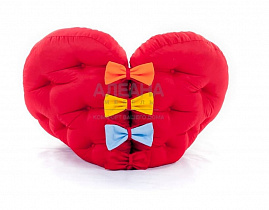 кресло Сердце (красное с разноцветными бантами)