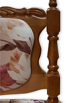 Кухонная прямая скамья Картрайд с художественной резьбой ВМК-Шале увеличенный фрагмент резьбы спинки