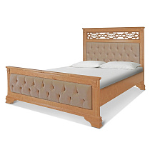 Кровать из массива с мягким изголовьем Шарлотта ВМК-Шале расцветка бук ткань Shaggy honey общий вид