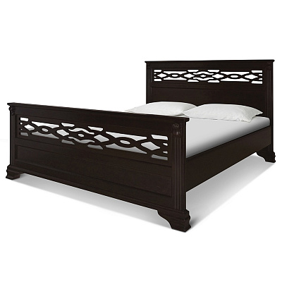 Кровать из массива Пенелопа ВМК-Шале цвет каштан общий вид с постелью