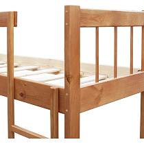 Кровать детская двухъярусная Оля 2 цвет бук выход с верхнего яруса на лестницу вид вблизи